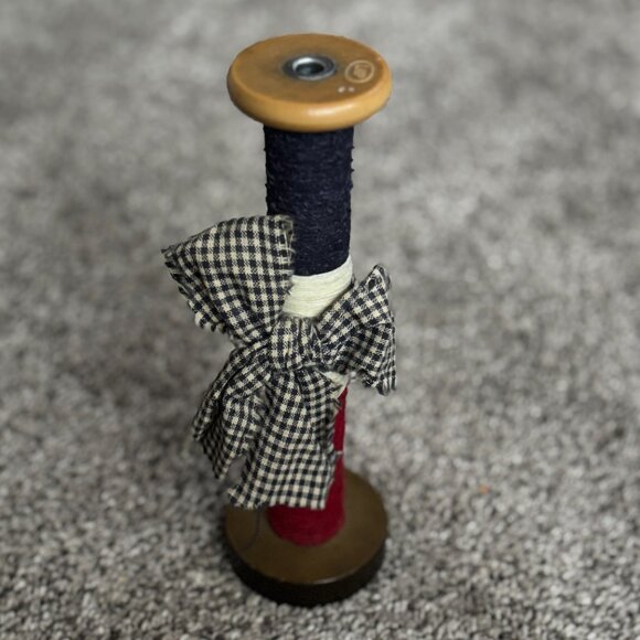 Ole Wooden Thread Spool Rustic Country Charm Candlestick Gingham Red White Blue - Picture 1 of 7